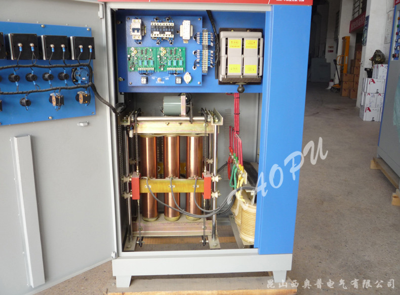 SBW-50KVA三相全自動(dòng)補償式380V電力工業(yè)穩壓器柜
