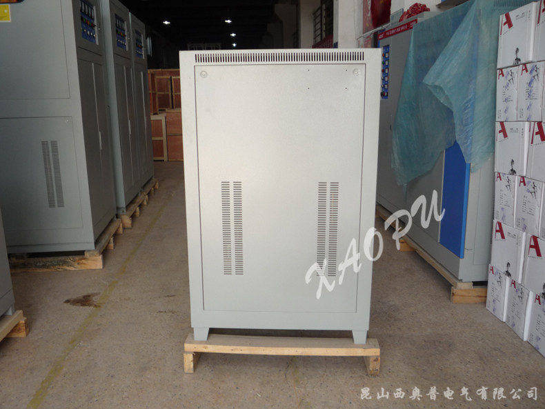 SBW-50KVA三相全自動(dòng)補償式380V電力工業(yè)穩壓器柜